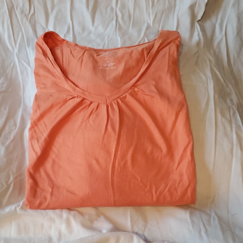 NWOT St. John's Bay Women's V-Neck Coral Tee